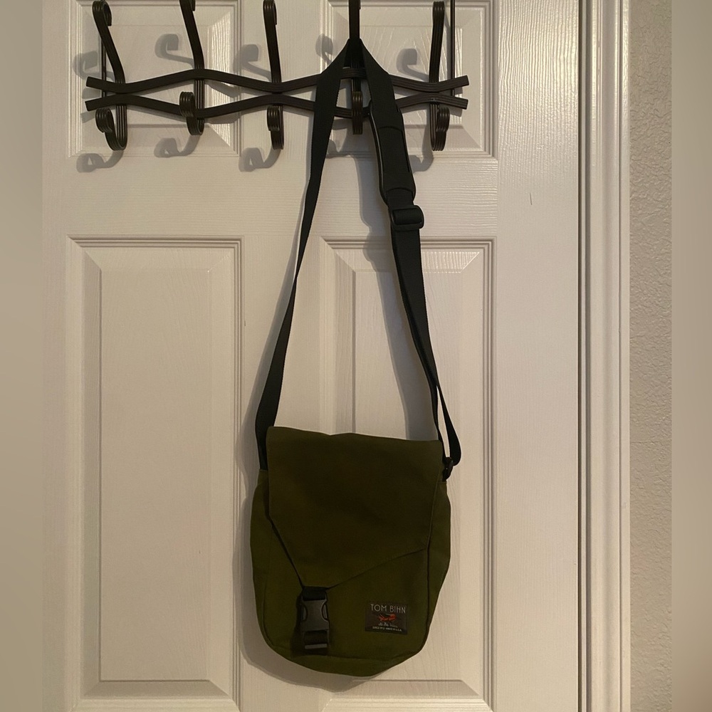 Tom Bihn small cafe bag